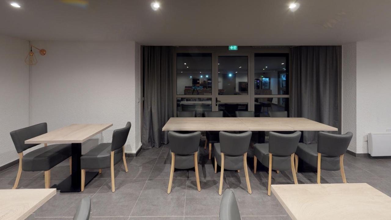Hotel Du Stade Ex Kyriad Direct Lille Est Stade Pierre Mauroy Villeneuve-d'Ascq Exterior foto
